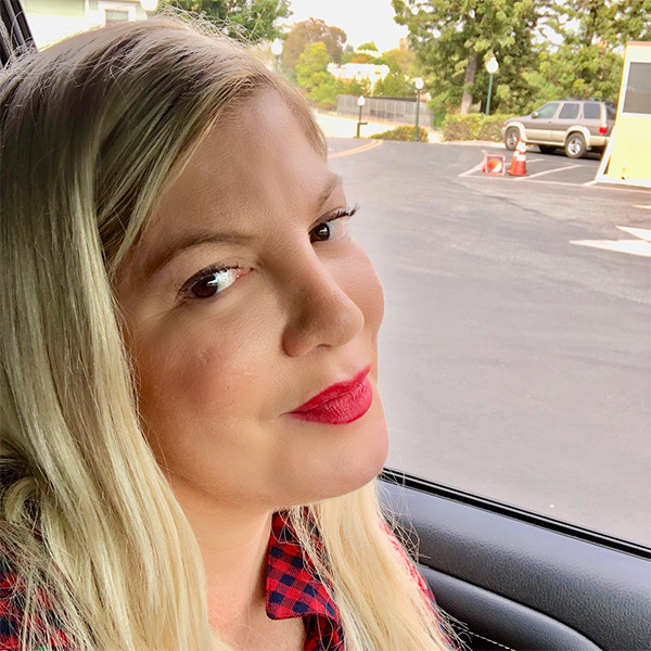 Tori Spelling Back At Work With Jennie Garth After Reported